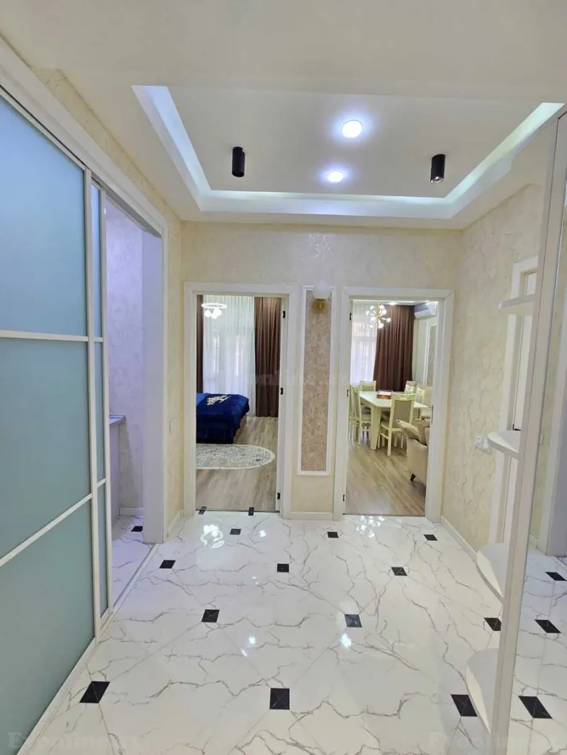 Satılır 2 otaqlı Mənzil Yeni tikili 55 m² Neftçilər m. - şəkil 6