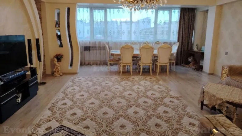 4 otaqlı Mənzil 110 m² Yasamal Satılır