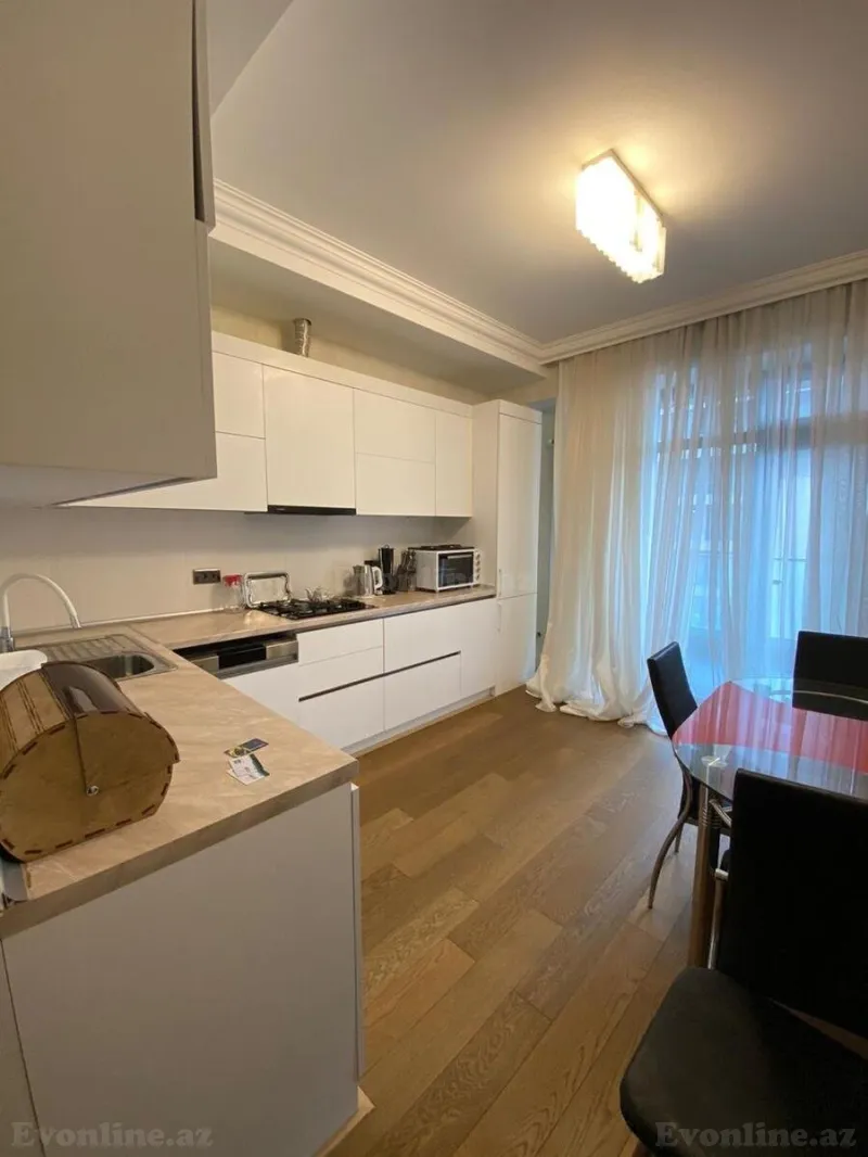 Satılır 3 otaqlı Mənzil Yeni tikili 145 m² 8 Noyabr m. - şəkil 8