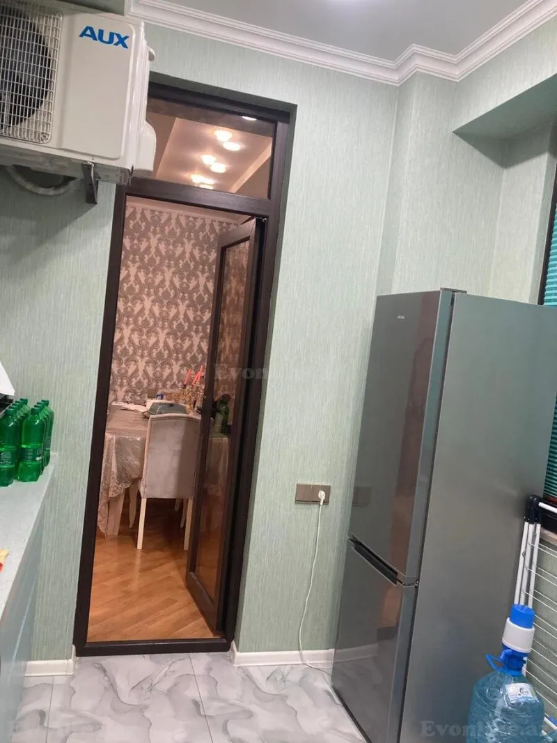 Satılır 2 otaqlı Mənzil Yeni tikili 70 m² Memar Əcəmi m. - şəkil 6