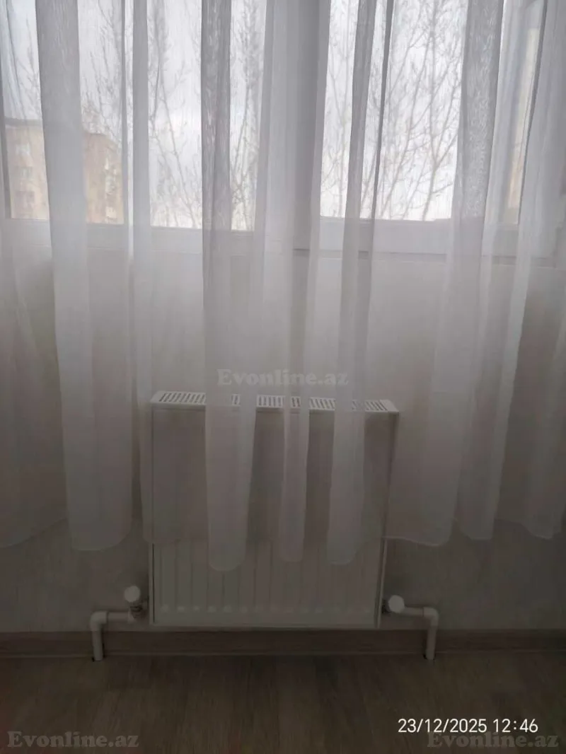 Satılır 2 otaqlı Mənzil Köhnə tikili 40 m² 3-cü mikrorayon - şəkil 2