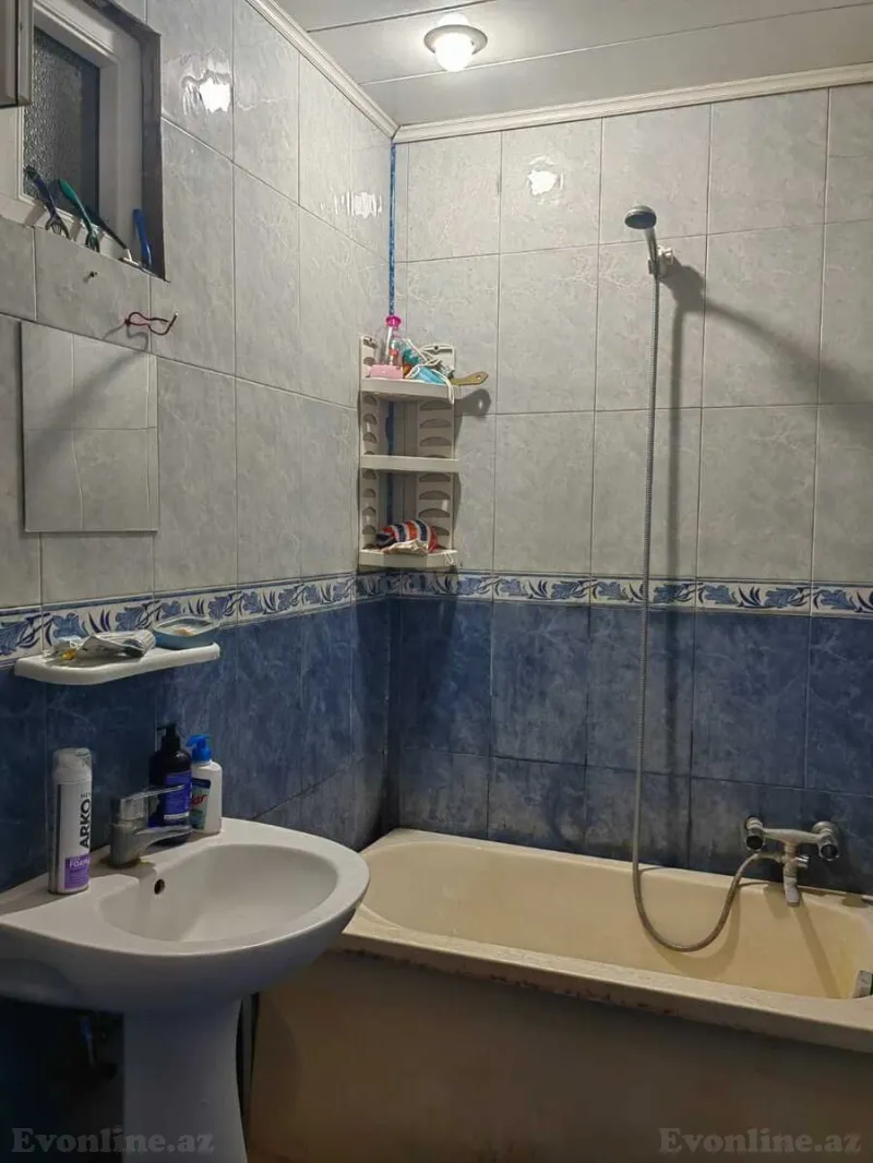 Satılır 2 otaqlı Mənzil Köhnə tikili 60 m² Həzi Aslanov m. - şəkil 8