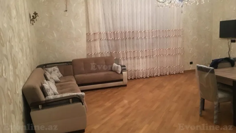 Kirayə verilir 3 otaqlı Mənzil Yeni tikili 110 m² Kubinka