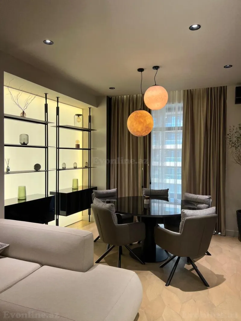 Satılır 3 otaqlı Mənzil Yeni tikili 148 m² 8 Noyabr m. - şəkil 2