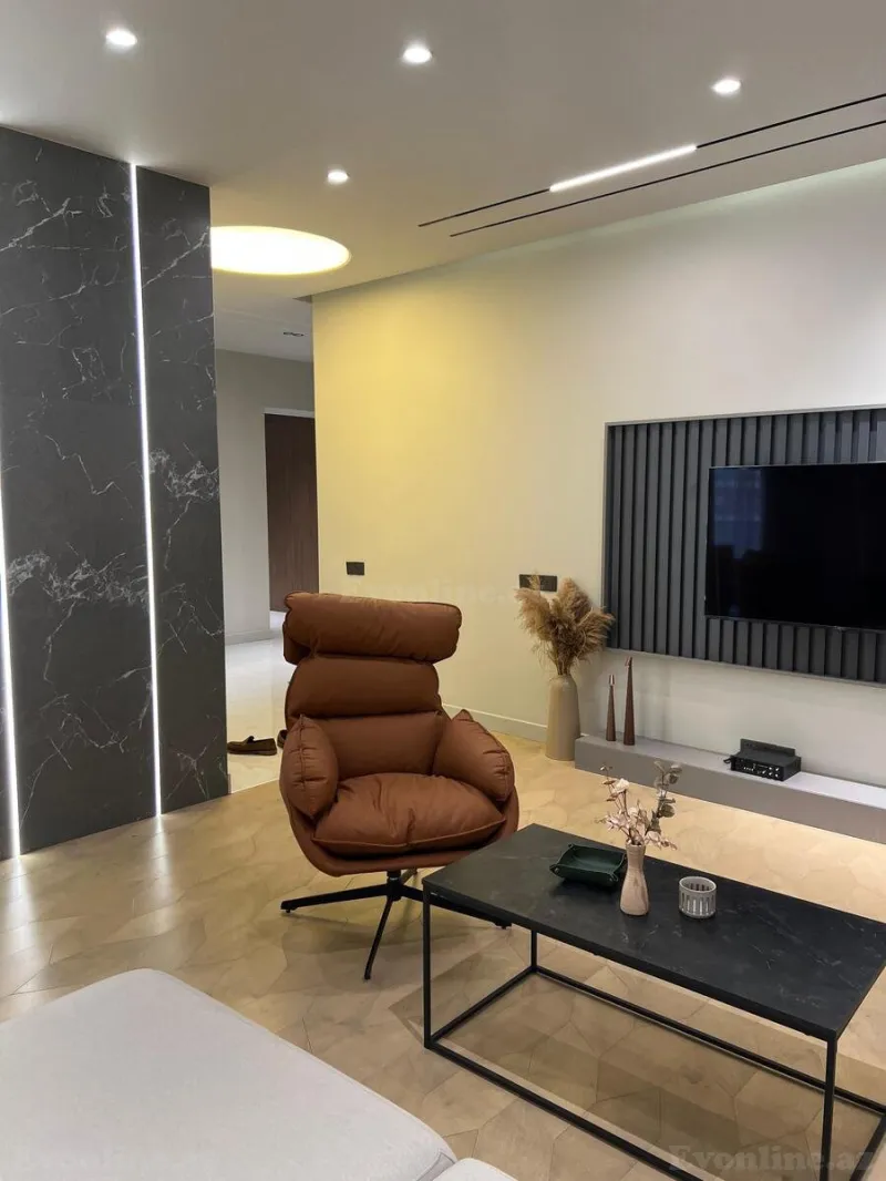 Satılır 3 otaqlı Mənzil Yeni tikili 148 m² 8 Noyabr m. - şəkil 5