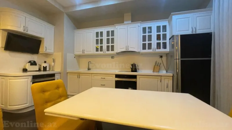 Kirayə verilir 3 otaqlı Mənzil Yeni tikili 155 m² Xətai r. - şəkil 9