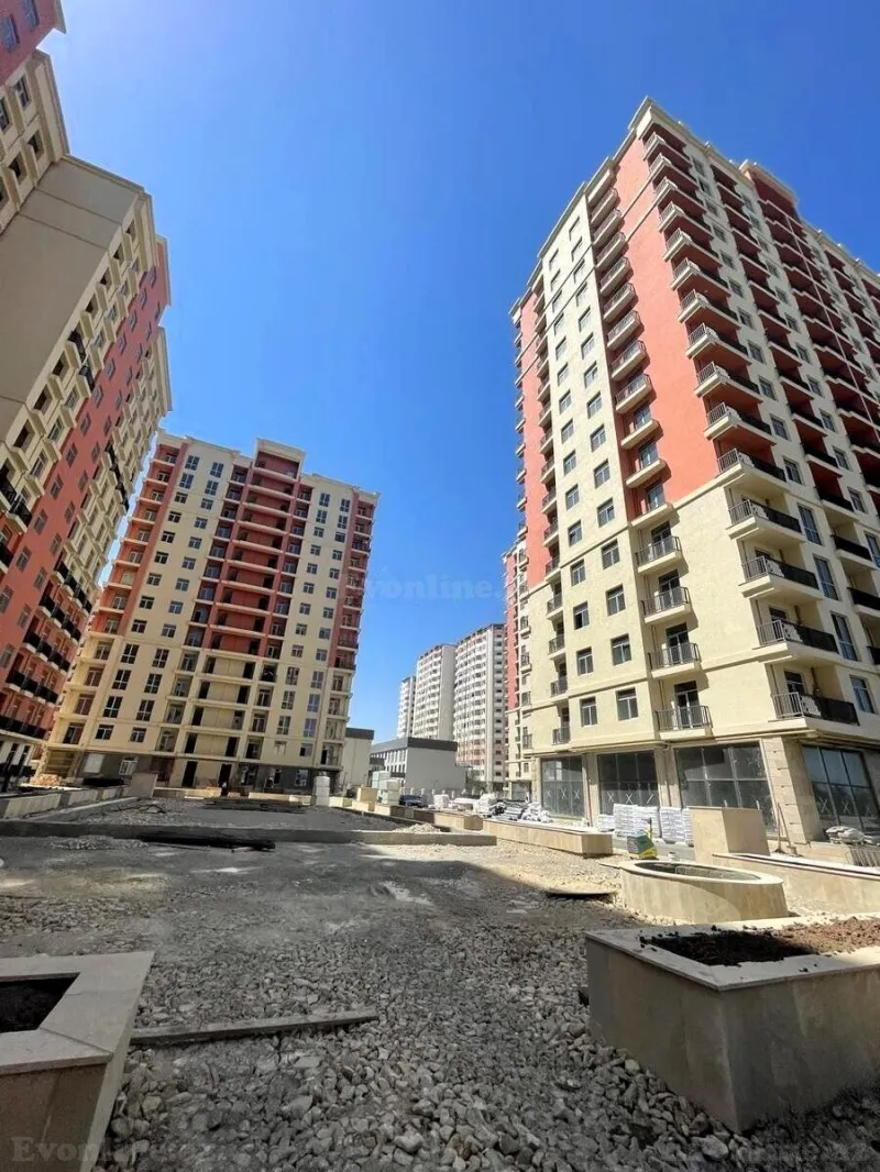 Satılır 2 otaqlı Mənzil Yeni tikili 53 m² 7-ci mikrorayon - şəkil 2