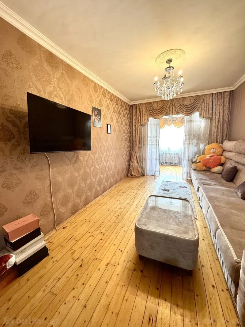 Satılır 2 otaqlı Mənzil Köhnə tikili 45 m² Yeni Yasamal