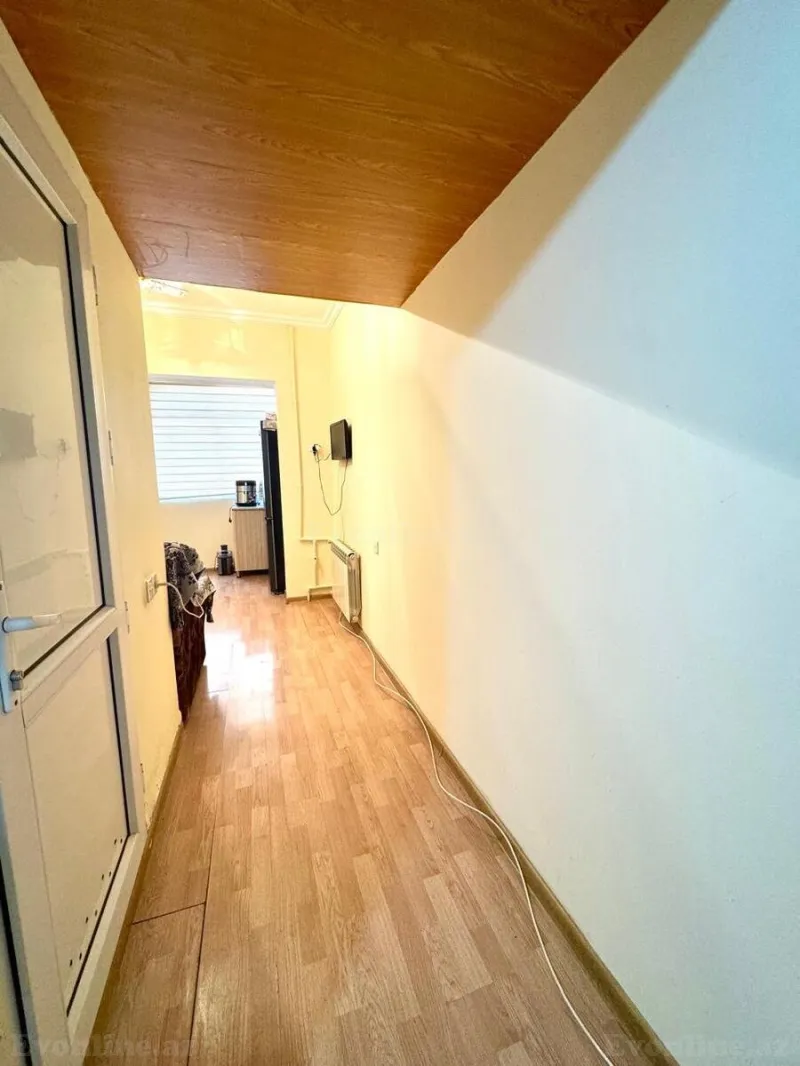 Satılır 2 otaqlı Mənzil Köhnə tikili 45 m² Yeni Yasamal - şəkil 3