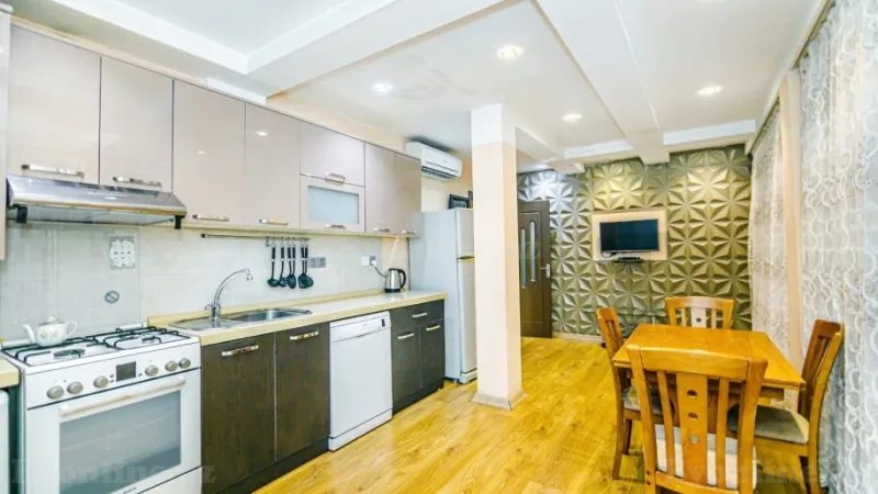 Kirayə verilir 3 otaqlı Mənzil Yeni tikili 100 m² 28 May m. - şəkil 15