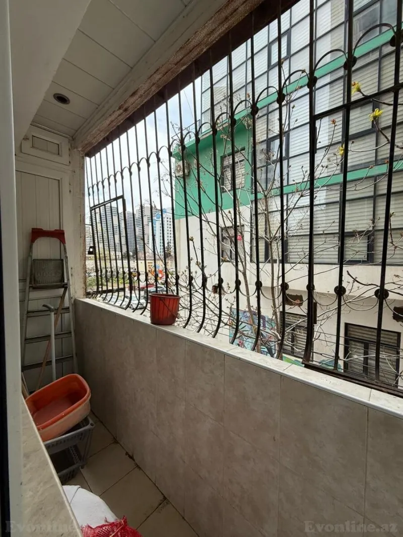 Satılır 3 otaqlı Mənzil Köhnə tikili 95 m² 8 Noyabr m. - şəkil 12