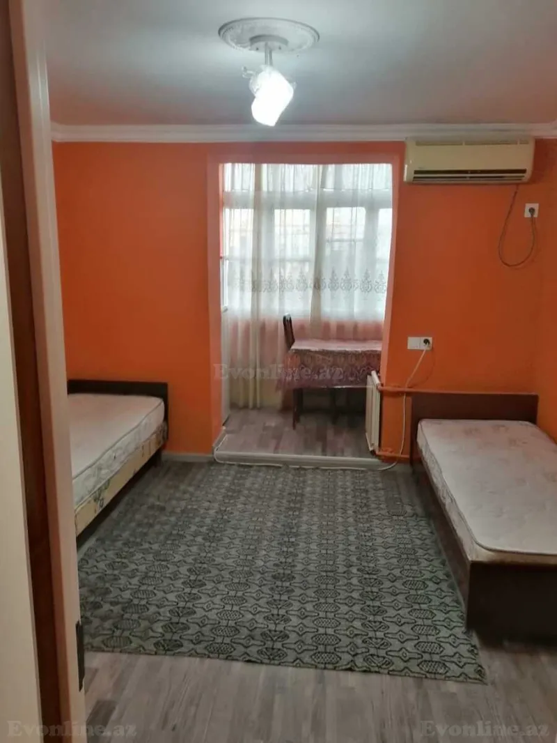 1 otaqlı Mənzil 30 m² Elmlər Akademiyası m. Kirayə verilir