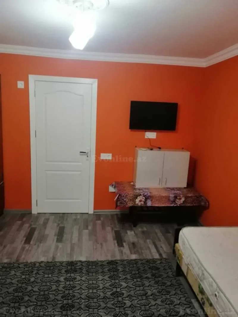 Kirayə verilir 1 otaqlı Mənzil Köhnə tikili 30 m² Elmlər Akademiyası m. - şəkil 2