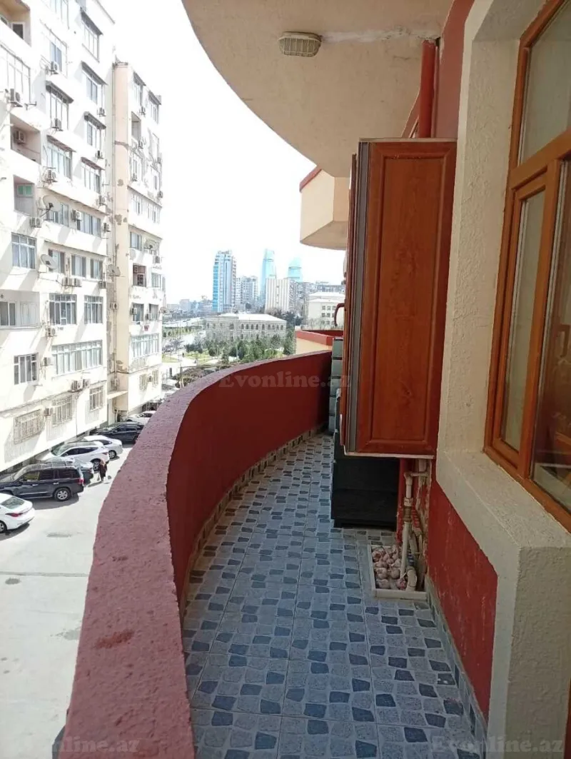 Satılır 2 otaqlı Mənzil Yeni tikili 70 m² Elmlər Akademiyası m. - şəkil 17