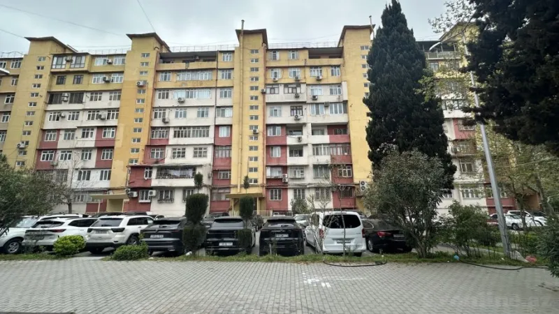 4 otaqlı Mənzil 110 m² Xalqlar Dostluğu m. Satılır