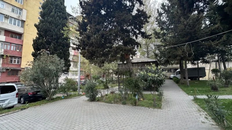 Satılır 4 otaqlı Mənzil Köhnə tikili 110 m² Xalqlar Dostluğu m. - şəkil 4
