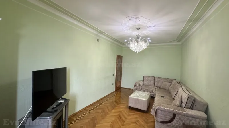 Satılır 4 otaqlı Mənzil Köhnə tikili 110 m² Xalqlar Dostluğu m. - şəkil 6