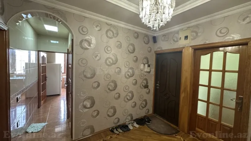 Satılır 4 otaqlı Mənzil Köhnə tikili 110 m² Xalqlar Dostluğu m. - şəkil 24