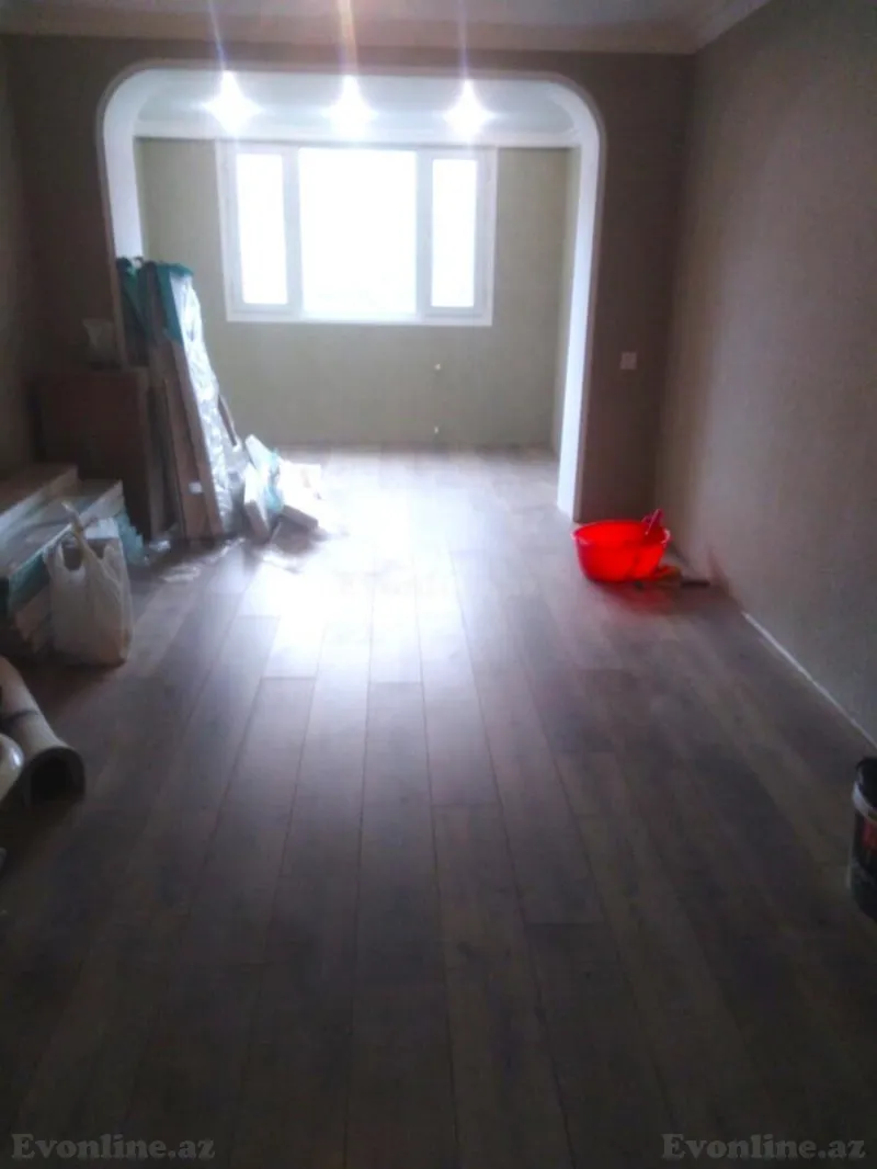 Kirayə verilir 3 otaqlı Mənzil Köhnə tikili 75 m² Nərimanov r. - şəkil 2