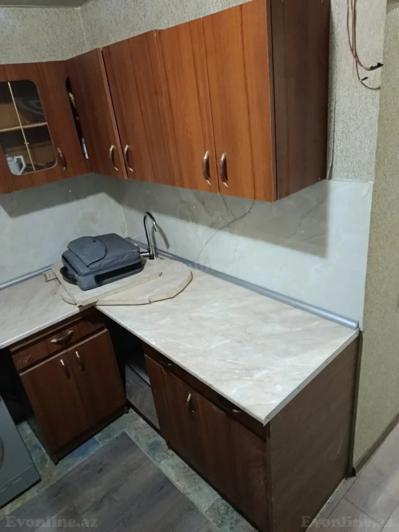 Kirayə verilir 3 otaqlı Mənzil Köhnə tikili 75 m² Nərimanov r. - şəkil 6