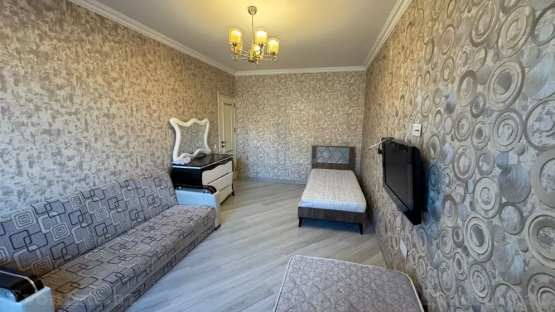 Kirayə verilir 3 otaqlı Mənzil Köhnə tikili 80 m² Xalqlar Dostluğu m. - şəkil 2