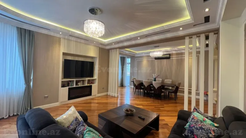 Satılır 4 otaqlı Mənzil Yeni tikili 214 m² Nəsimi r. - şəkil 2