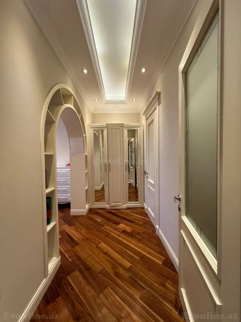 Satılır 4 otaqlı Mənzil Yeni tikili 214 m² Nəsimi r. - şəkil 23