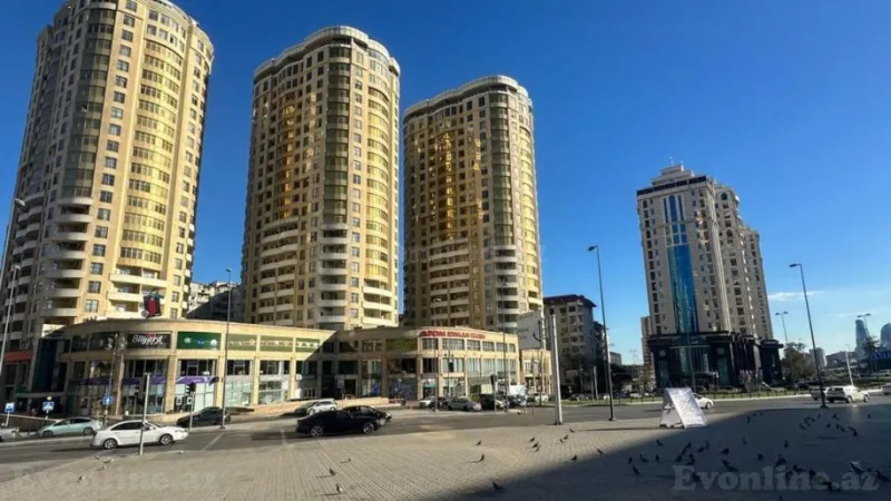 Satılır 3 otaqlı Mənzil Yeni tikili 174 m² Nizami m.