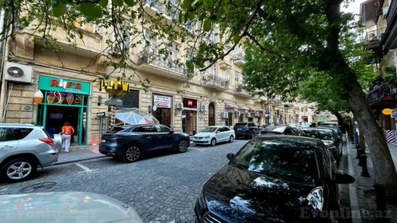 Satılır 3 otaqlı Mənzil Köhnə tikili 110 m² Sahil m. - şəkil 18