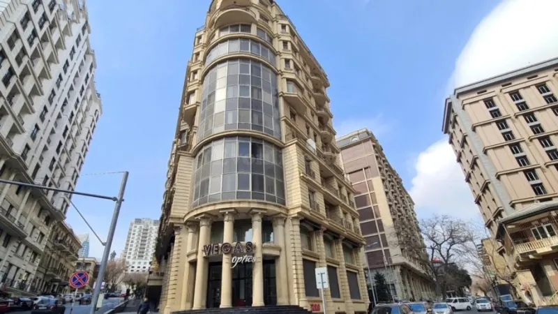 Satılır 3 otaqlı Mənzil Yeni tikili 103 m² İçərişəhər m.