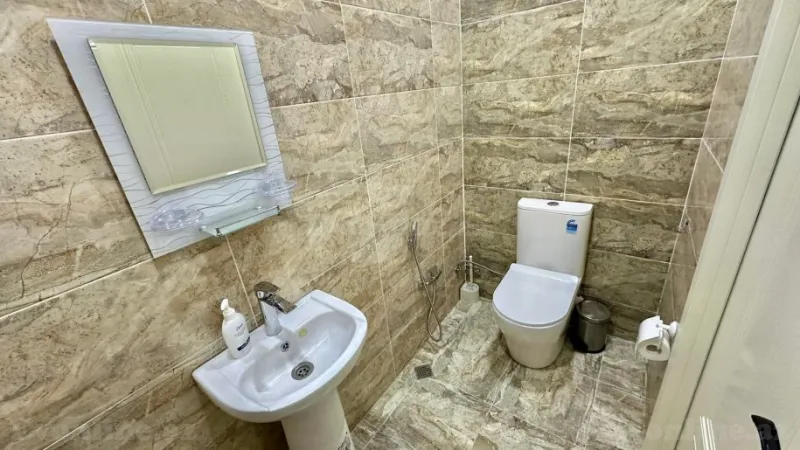 Kirayə verilir 3 otaqlı Mənzil Yeni tikili 120 m² Bayıl - şəkil 17