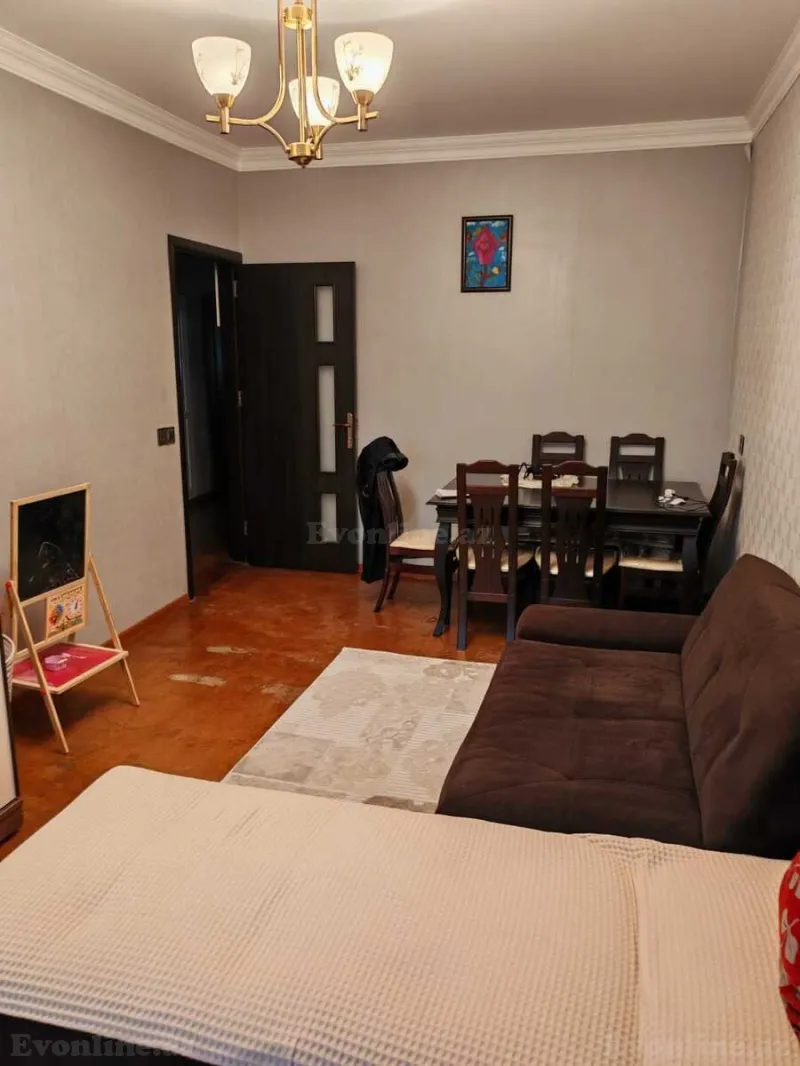 Satılır 3 otaqlı Mənzil Köhnə tikili 70 m² Həzi Aslanov - şəkil 2
