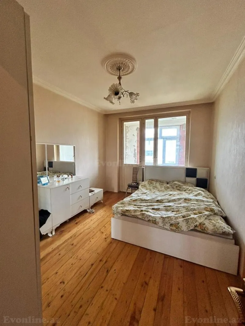 Satılır 2 otaqlı Mənzil Köhnə tikili 68 m² Abşeron r. - şəkil 5