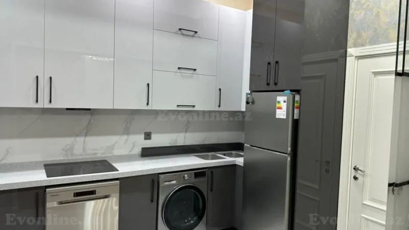 Kirayə verilir 4 otaqlı Mənzil Yeni tikili 177 m² Xətai r. - şəkil 6