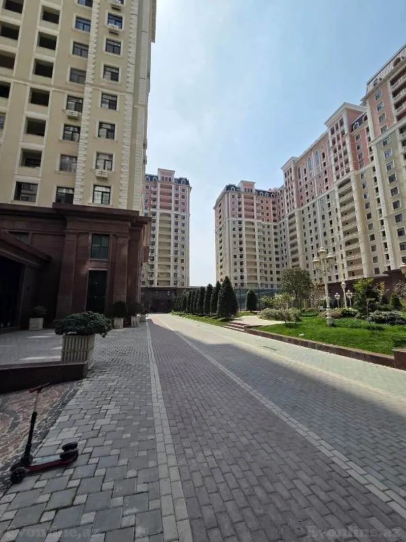 Satılır 4 otaqlı Mənzil Yeni tikili 165 m² Elmlər Akademiyası m. - şəkil 4