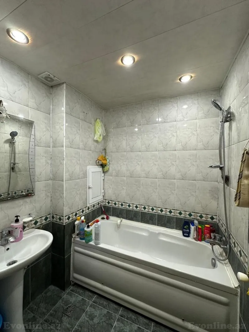 Satılır 3 otaqlı Mənzil Yeni tikili 80 m² İnşaatçılar m. - şəkil 11