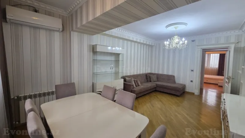 3 otaqlı Mənzil 95 m² 8-ci mikrorayon Kirayə verilir