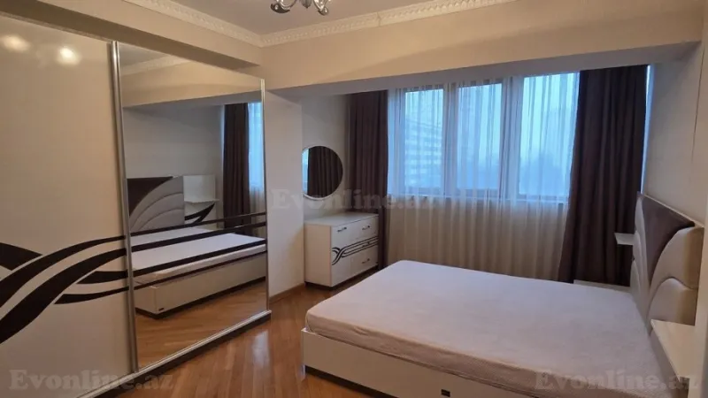 Kirayə verilir 3 otaqlı Mənzil Köhnə tikili 95 m² 8-ci mikrorayon - şəkil 3