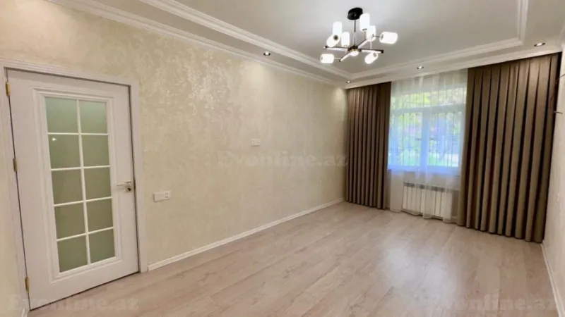 Satılır 2 otaqlı Mənzil Köhnə tikili 55 m² 7-ci mikrorayon - şəkil 3