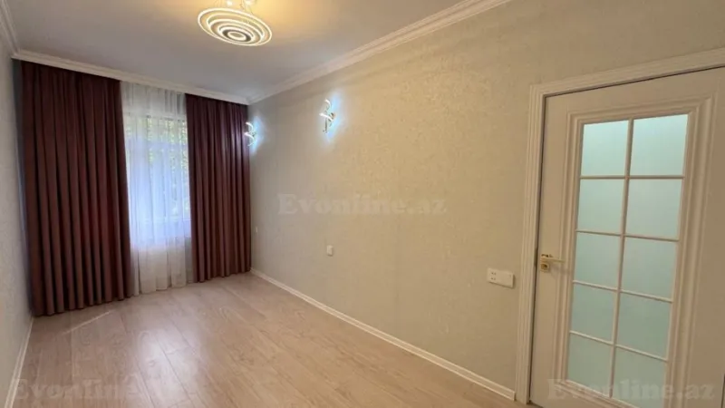 Satılır 2 otaqlı Mənzil Köhnə tikili 55 m² 7-ci mikrorayon - şəkil 5