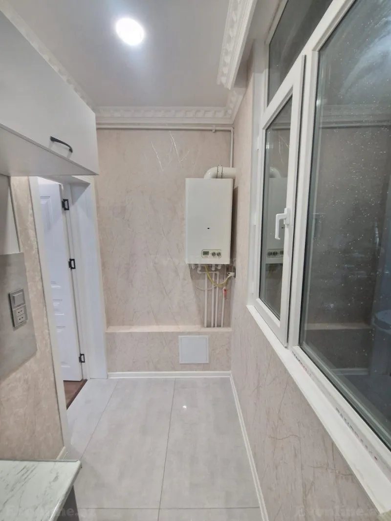 Satılır 2 otaqlı Mənzil Köhnə tikili 55 m² 5-ci mikrorayon - şəkil 5