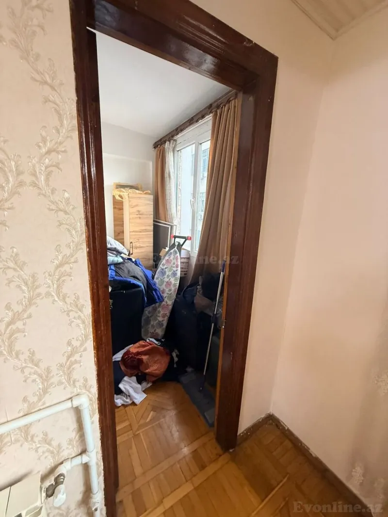 Satılır 3 otaqlı Mənzil Köhnə tikili 70 m² Gənclik m. - şəkil 5