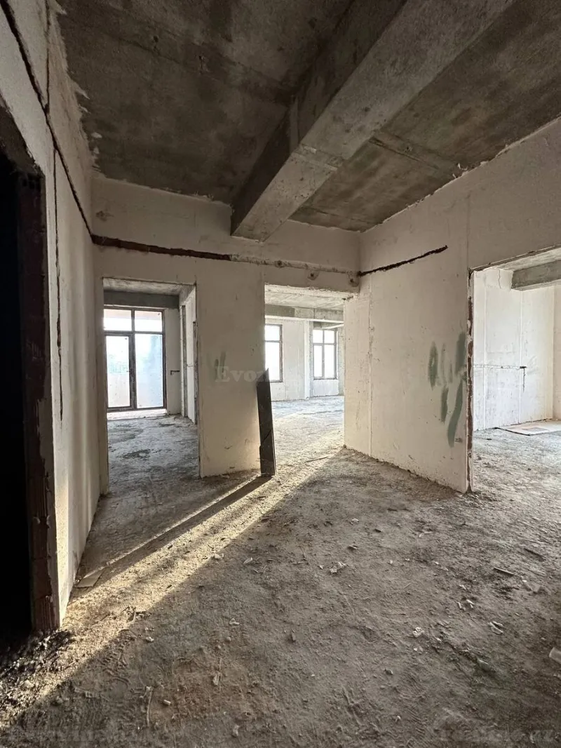 Satılır 3 otaqlı Mənzil Yeni tikili 135 m² Gənclik m. - şəkil 3