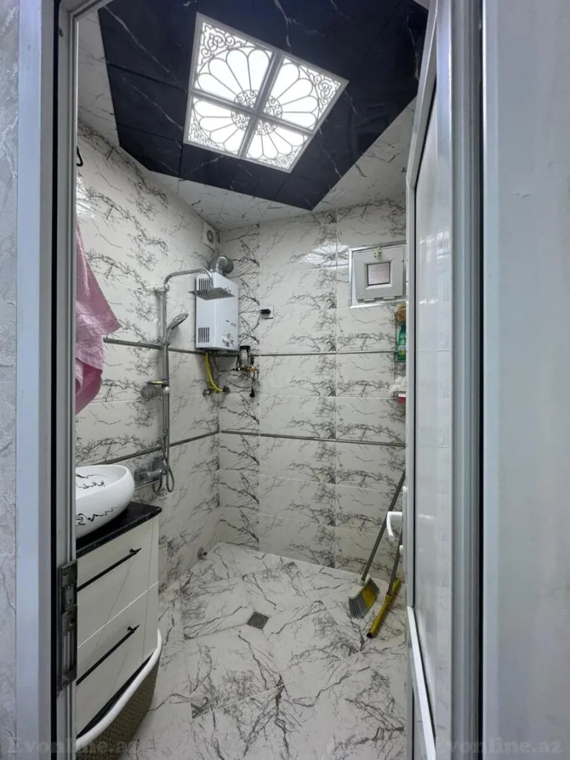 Satılır 2 otaqlı Mənzil Köhnə tikili 55 m² 20 Yanvar m. - şəkil 4