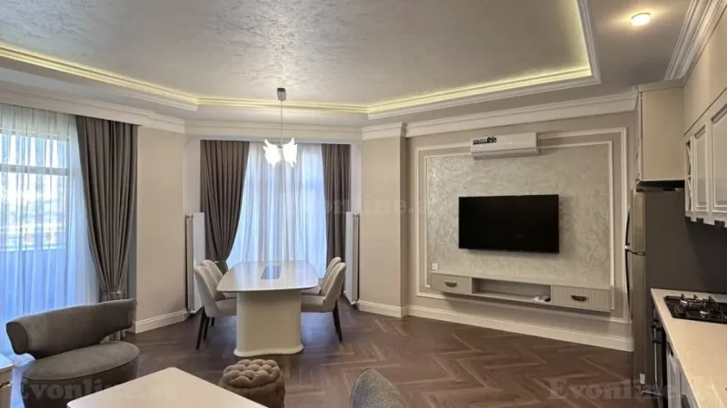 Kirayə verilir 3 otaqlı Mənzil Yeni tikili 110 m² Xətai m.