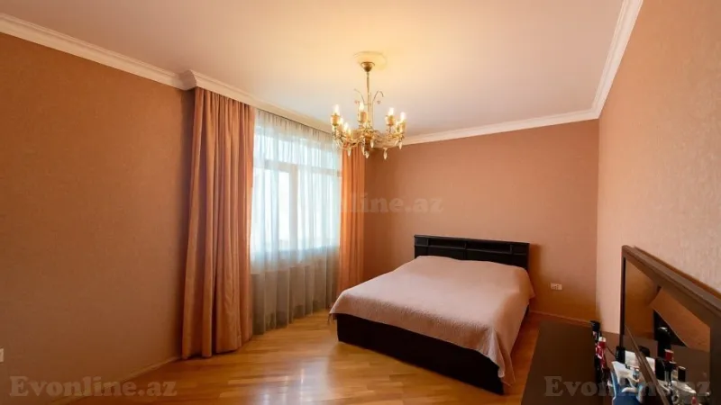 Satılır 3 otaqlı Mənzil Yeni tikili 140 m² Gənclik m. - şəkil 2