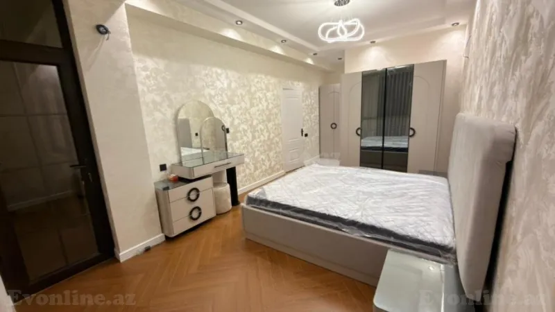 Satılır 4 otaqlı Mənzil Yeni tikili 136 m² Neftçilər m. - şəkil 3