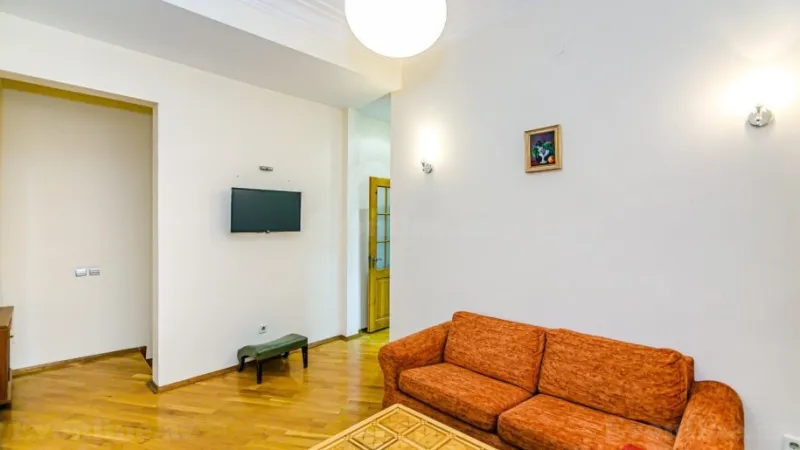 Kirayə verilir 2 otaqlı Mənzil Köhnə tikili 55 m² Sahil m. - şəkil 24