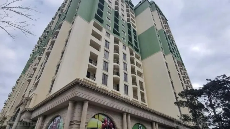 4 otaqlı Mənzil 136 m² Neftçilər m. Satılır