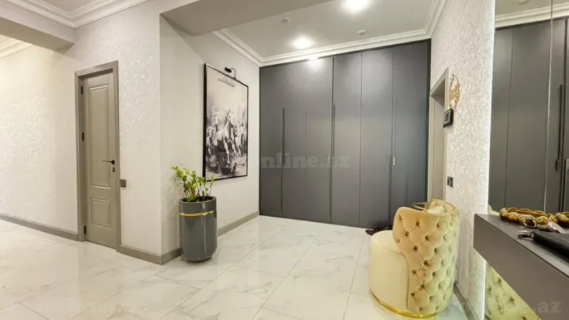 Satılır 4 otaqlı Mənzil Yeni tikili 136 m² Neftçilər m. - şəkil 3